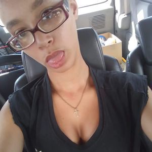 Meet your Posher, Arielle